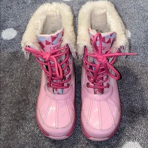Girls UGG snow boot